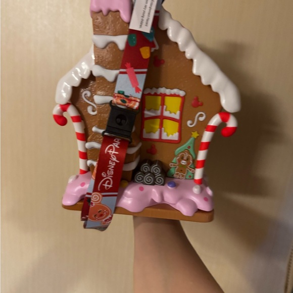 Disney Parks Mickey & Minnie Holiday Gingerbread House Popcorn Bucket - Picture 3 of 5